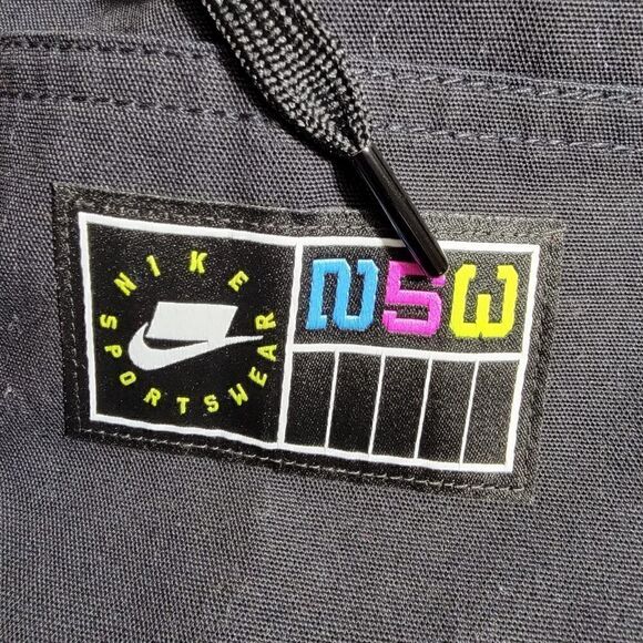 Nike Sportswear NSW Women's Woven Shorts Black White Size XS New Loose Fit - Picture 6 of 8